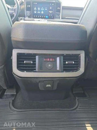 2025 Ford Super Duty F-250 Platinum Crew Cab Medium Bed - miniatura 24