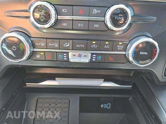 2025 Ford Super Duty F-250 Platinum Crew Cab Medium Bed - miniatura 29