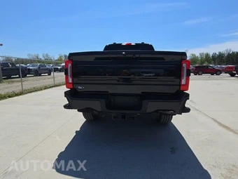 2025 Ford Super Duty F-250 Platinum Crew Cab Medium Bed - miniatura 4