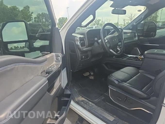 2025 Ford Super Duty F-250 Platinum Crew Cab Medium Bed - miniatura 13