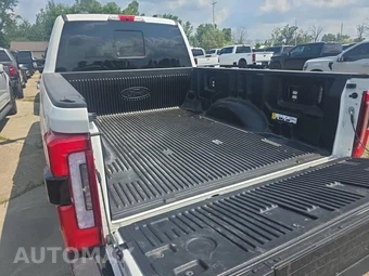 2025 Ford Super Duty F-250 Platinum Crew Cab Medium Bed - miniatura 19