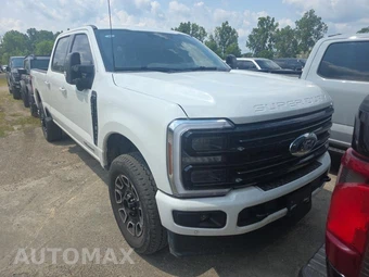 2025 Ford Super Duty F-250 Platinum Crew Cab Medium Bed - miniatura 2