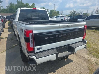2025 Ford Super Duty F-250 Platinum Crew Cab Medium Bed - miniatura 5