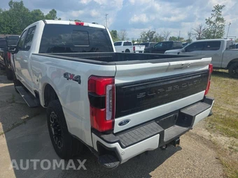 2025 Ford Super Duty F-250 Platinum Crew Cab Medium Bed - miniatura 6