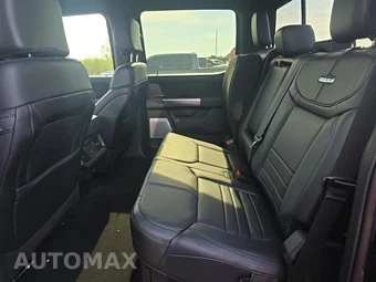 2025 Ford Super Duty F-250 Platinum Crew Cab Medium Bed - miniatura 16
