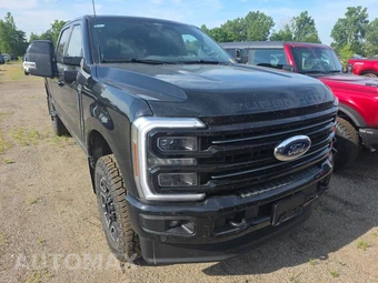 2025 Ford Super Duty F-250 Platinum Crew Cab Medium Bed - miniatura 3