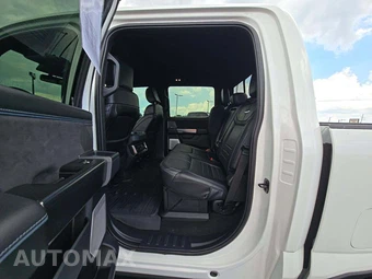2025 Ford Super Duty F-250 Platinum Crew Cab Medium Bed - miniatura 10