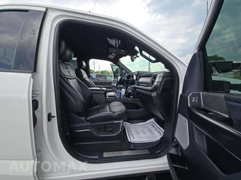 2025 Ford Super Duty F-250 Platinum Crew Cab Medium Bed - miniatura 15