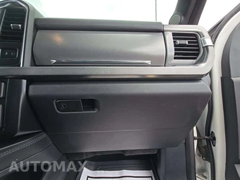 2025 Ford Super Duty F-250 Platinum Crew Cab Medium Bed - miniatura 16
