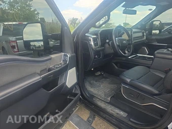2025 Ford Super Duty F-250 Platinum Crew Cab Medium Bed - miniatura 13