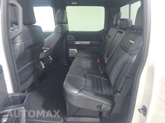 2025 Ford Super Duty F-250 Platinum Crew Cab Medium Bed - miniatura 13