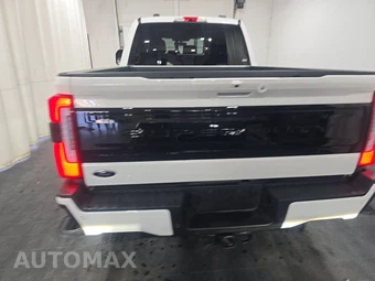 2025 Ford Super Duty F-250 Platinum Crew Cab Medium Bed - miniatura 5