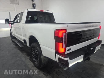 2025 Ford Super Duty F-250 Platinum Crew Cab Medium Bed - miniatura 6