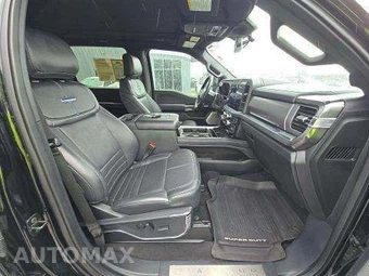 2025 Ford Super Duty F-250 Platinum Crew Cab Medium Bed - miniatura 19