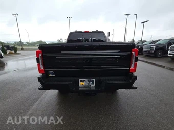 2025 Ford Super Duty F-250 Platinum Crew Cab Medium Bed - miniatura 4