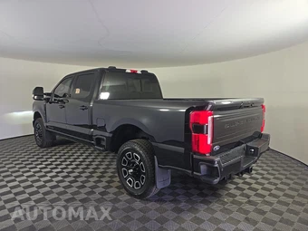 2025 Ford Super Duty F-250 Platinum Crew Cab Medium Bed - miniatura 6