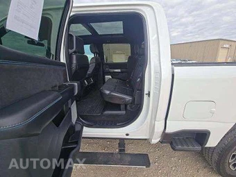 2025 Ford Super Duty F-250 Platinum Crew Cab Medium Bed - miniatura 14