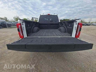 2025 Ford Super Duty F-250 Platinum Crew Cab Medium Bed - miniatura 15