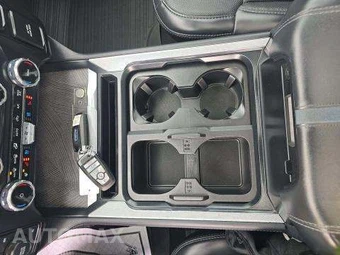 2025 Ford Super Duty F-250 Platinum Crew Cab Medium Bed - miniatura 29