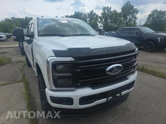 2025 Ford Super Duty F-250 Platinum Crew Cab Medium Bed - miniatura 2