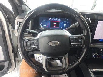 2025 Ford Super Duty F-250 Platinum Crew Cab Medium Bed - miniatura 10