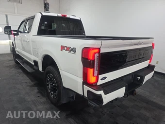 2025 Ford Super Duty F-250 Platinum Crew Cab Medium Bed - miniatura 6
