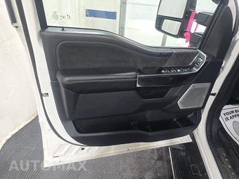 2025 Ford Super Duty F-250 Platinum Crew Cab Medium Bed - miniatura 9