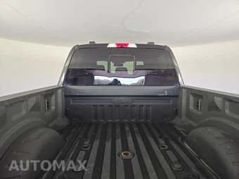 2025 Ford Super Duty F-250 Platinum Crew Cab Medium Bed - miniatura 16