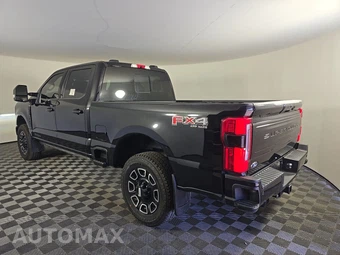 2025 Ford Super Duty F-250 Platinum Crew Cab Medium Bed - miniatura 6