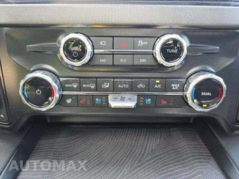 2025 Ford Super Duty F-250 Platinum Crew Cab Medium Bed - miniatura 28