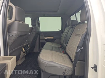 2025 Ford Super Duty F-250 Platinum Crew Cab Medium Bed - miniatura 13