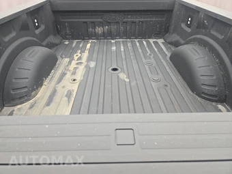 2025 Ford Super Duty F-250 Platinum Crew Cab Medium Bed - miniatura 16