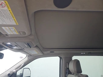 2025 Ford Super Duty F-250 Platinum Crew Cab Medium Bed - miniatura 17