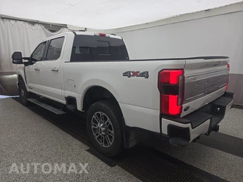 2025 Ford Super Duty F-250 Platinum Crew Cab Medium Bed - miniatura 6