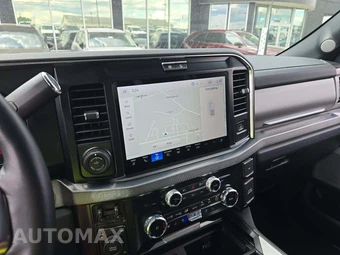 2025 Ford Super Duty F-250 Platinum Crew Cab Medium Bed - miniatura 10