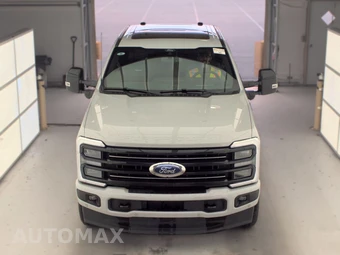 2025 Ford Super Duty F-250 Platinum Crew Cab Medium Bed - miniatura 2