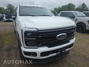 2025 Ford Super Duty F-250 Platinum Crew Cab Medium Bed - miniatura 2