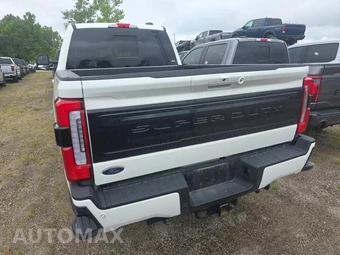 2025 Ford Super Duty F-250 Platinum Crew Cab Medium Bed - miniatura 5