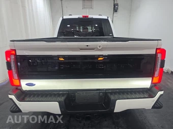 2025 Ford Super Duty F-250 Platinum Crew Cab Medium Bed - miniatura 5