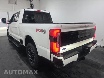 2025 Ford Super Duty F-250 Platinum Crew Cab Medium Bed - miniatura 6