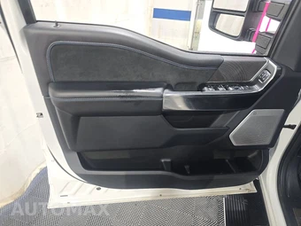 2025 Ford Super Duty F-250 Platinum Crew Cab Medium Bed - miniatura 9