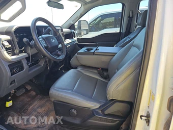 2025 Ford Super Duty F-250 XL Crew Cab Long Bed - miniatura 7