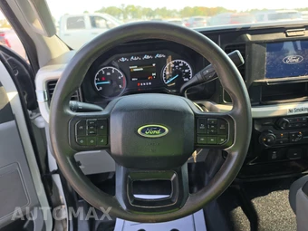 2025 Ford Super Duty F-250 XL Crew Cab Long Bed - miniatura 10