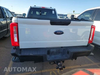 2025 Ford Super Duty F-250 XL Crew Cab Long Bed - miniatura 5