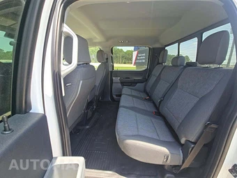 2025 Ford Super Duty F-250 XL Crew Cab Long Bed - miniatura 10