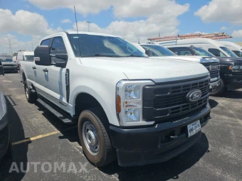 2025 Ford Super Duty F-250 XL Crew Cab Long Bed - miniatura 3