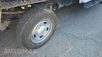2025 Ford Super Duty F-250 XL Crew Cab Long Bed - miniatura 34