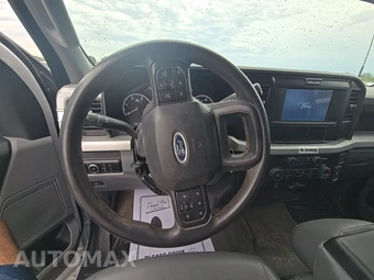 2025 Ford Super Duty F-250 XL Crew Cab Long Bed - miniatura 10