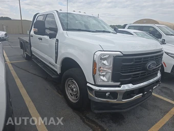 2025 Ford Super Duty F-250 XL Crew Cab Long Bed - miniatura 3