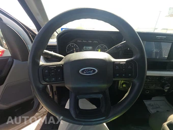 2025 Ford Super Duty F-250 XL Crew Cab Long Bed - miniatura 10